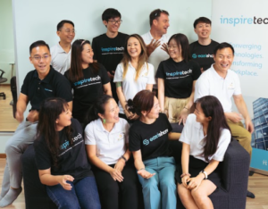 When Strong Relationships Start Driving Better Work Performance